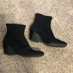 Black Impo wedge boots